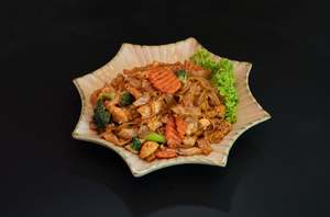 Stir Fried Noodles: SF7 - THAI BASIL NOODLES
