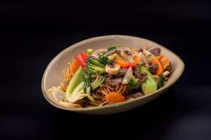 Stir Fried Noodles: SF4 - CRISPY EGG NOODLE