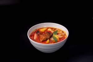 M6 - RED CURRY WITH DUCK