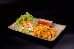 Main Seafood: M35 - CRISPY SQUID WITH SALTED EGG YOLK