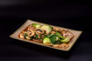M41 - STIR FRIED BOK CHOY & GARLIC MUSHROOM