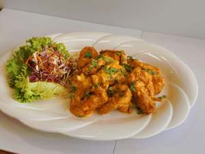 Main Seafood: M31. STIR FRIED PRAWN WITH SALTED EGG YOLK SAUCE