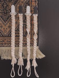 Love Bubs: Macrame Dummy Clip