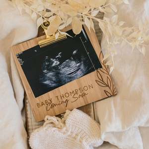 Birth Announcements: Clipboard Pregnancy Photo Announcement