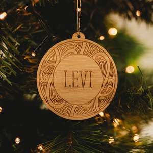 Anu Huia Art Kirihimete Collaboration: Whānau Kirihimete Bauble