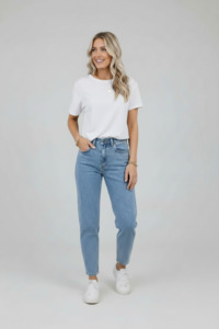 Women S Capsule Basics: Original Basic White Tee