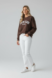 Sale: GIRL CLUB Crew - Chocolate
