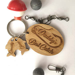 Gifts: Daddy's Best Catch Oval Key Ring