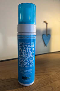 Tanning: MineTan Coconut Water Self Tan Foam