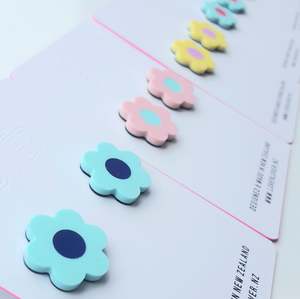 Daisy Stud