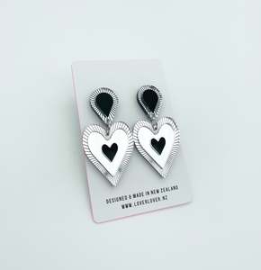 Freina Single Drop Silvery-black