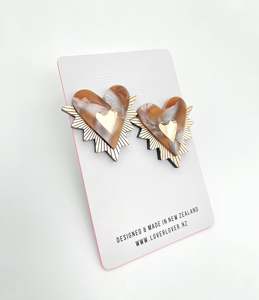 Statement Earrings: Scarlet Heart Earrings Toffee-Torte-Gold