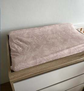 Sheets: Fitted Jersey Cotton Bassinet Sheet/Change Table Cover - Pink Palm