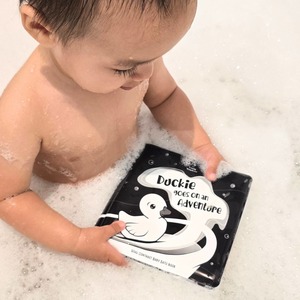 Books: Duckie Goes On An Adventure Black and White Bath Book