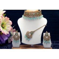Products: Stunning multi shade Choker