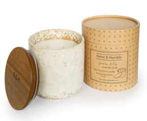 Candles Diffusers: Guava & Fig Candle
