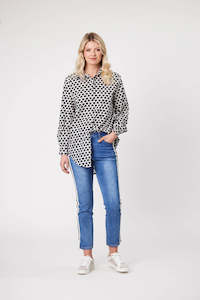 Tops: Gayle Top Black Hearts - LEMON TREE