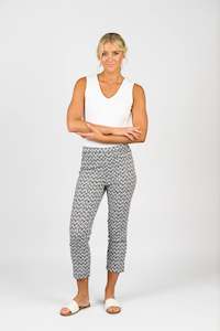 Printed Skinny 7/8 Lightweight Pull On - Fan - VASSALLI