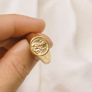 9KT SOLID GOLD St John Patron Saint of Friendship & Love Signet Ring