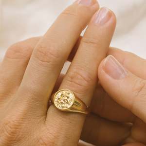 Signet Rings: 9KT SOLID GOLD St Christopher Patron Saint of Travel Signet Ring