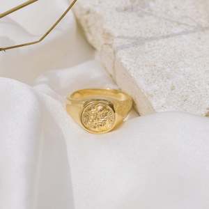 Signet Rings: 9KT SOLID GOLD St Anthony Patron Saint of Miracles Signet Ring