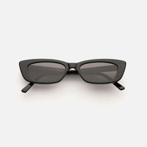 Sunglasses: Lu Goldie x Taylor La Shae - Black TL04