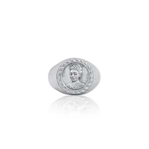 MAGDALENA SIGNET RING - SILVER