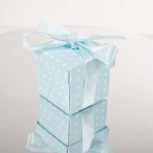 CLEARANCE Favour Bomboniere Box - Blue White Dot