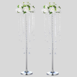 Centerpieces: Flower Centerpieces for Wedding Tables - with Chandelier