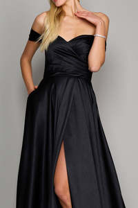 Black Lace Ball Gown – Strapless Formal Dress with Full Skirt