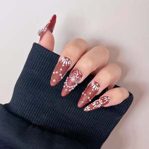 Wedding Event Press On Nails: Velvet Cocoa Pearl