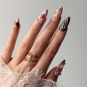 Press-on Nails: Goddess