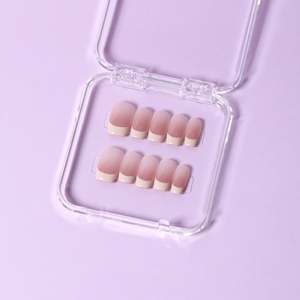 Wedding Event Press On Nails: Blusher