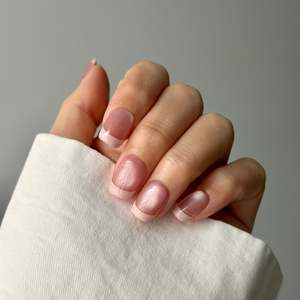 French Tip Press On Nails: Prism Peach