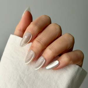 Cat Eye Press On Nails: Starlight