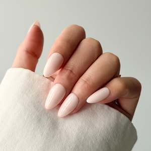 Solid Colour Press On Nails: Soft Ivory