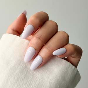 Solid Colour Press On Nails: Lilac Mist