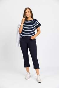 Roam Crop in Faille - Navy