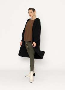 Nursing Friendly: Dylan Cardi - Black