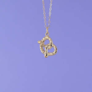 Mabel Pepe: Mini Charming Necklace - Golden Pretzel