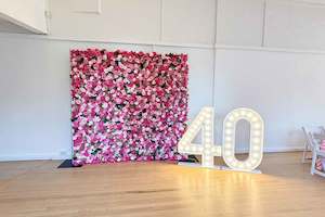 Adult: #40 Marquee Lights