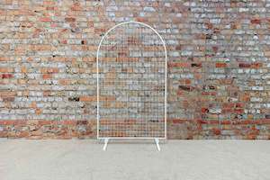 Mesh Walls: Mesh Arch White