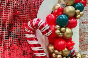 Shimmer Wall: Shimmer Wall - Red