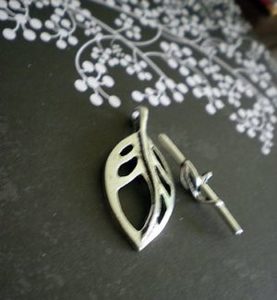 Products: leaf toggle