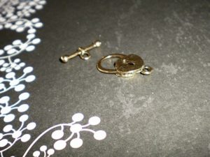 Products: Toggle clasp Padlock Antique Gold