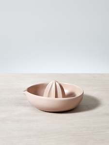 Gidon Bing: Citrus Juicer – Dusty Pink