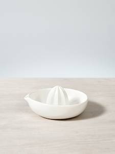 Gidon Bing: Citrus Juicer – Satin White