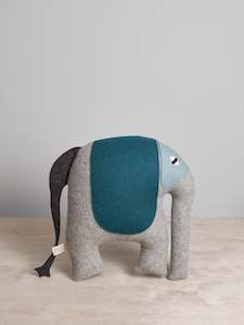 Carapau: IAN, the African Bush Elephant