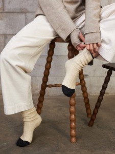 Yin & Yang Socks – Creme & Black Toe