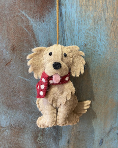 holiday ornament: Pashom Felted Christmas Decoration - Golden Retriever